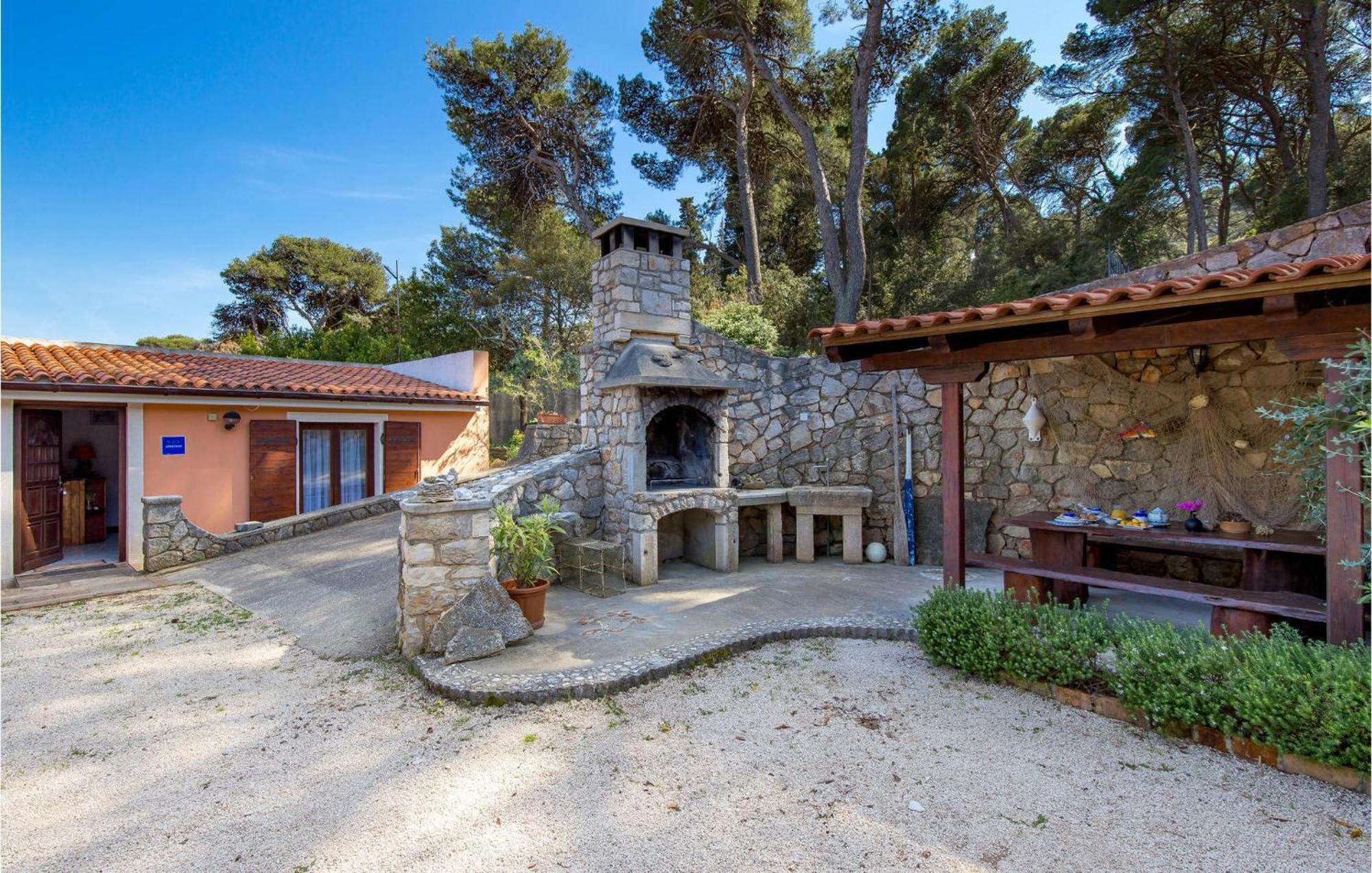 Awesome Home In Veli Lošinj Exterior foto