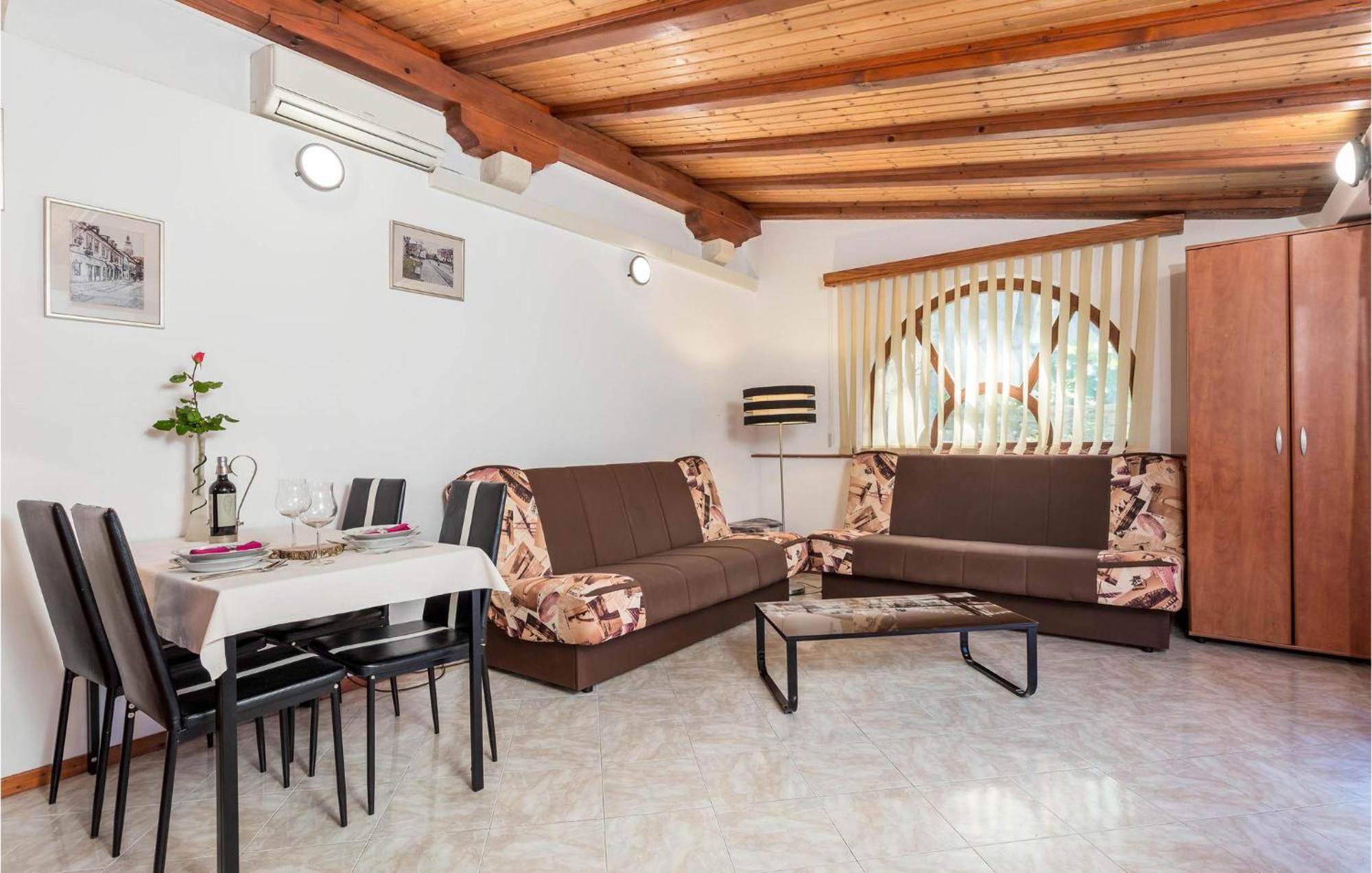 Awesome Home In Veli Lošinj Exterior foto