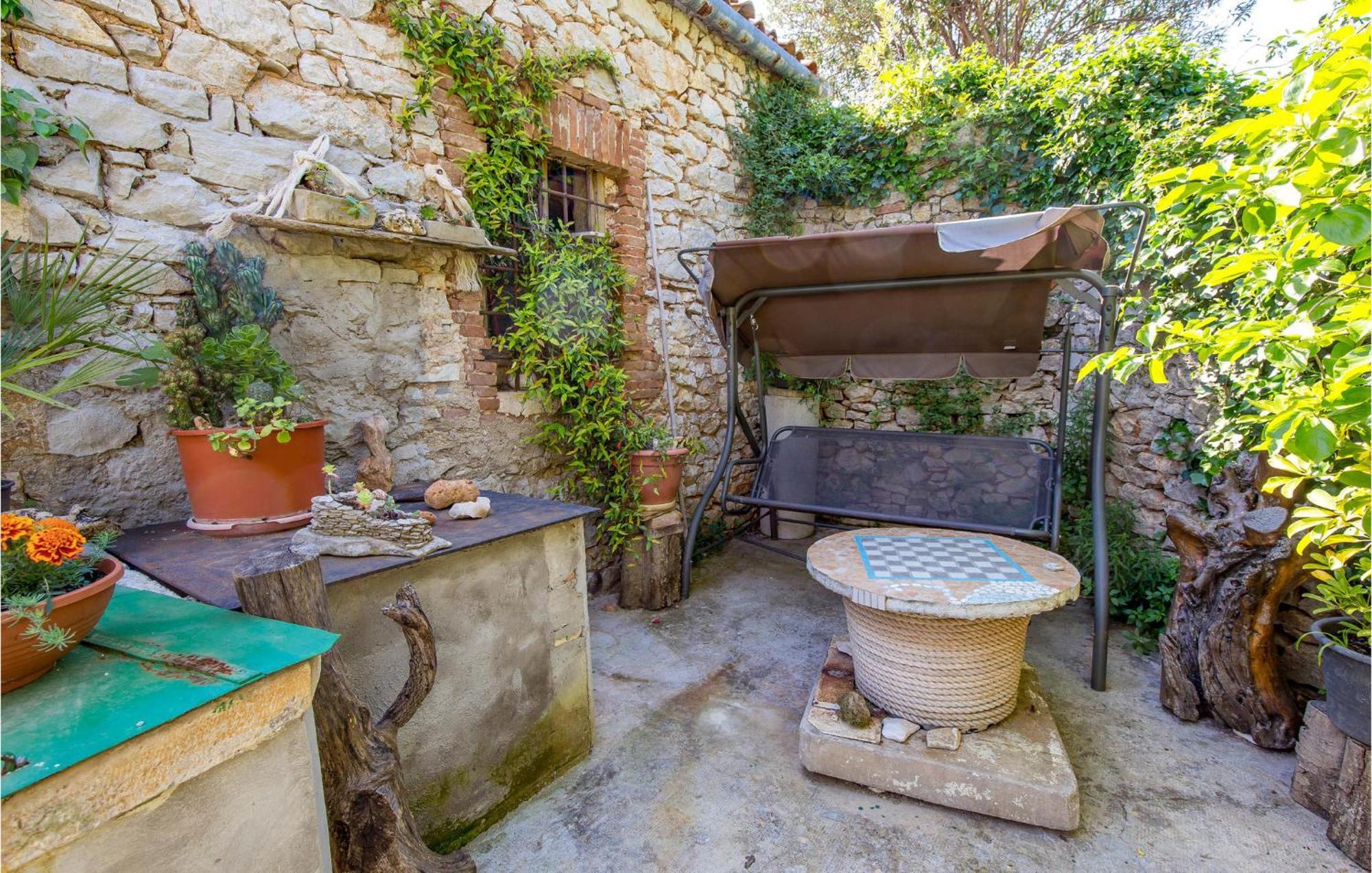 Awesome Home In Veli Lošinj Exterior foto